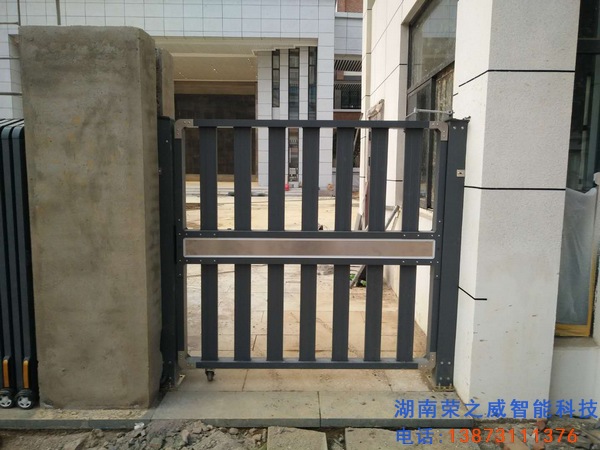 長(zhǎng)沙電動(dòng)伸縮門