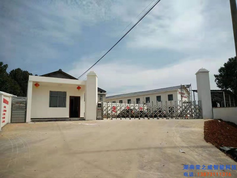 長(zhǎng)沙伸縮門,長(zhǎng)沙電動(dòng)門,長(zhǎng)沙電動(dòng)伸縮門,長(zhǎng)沙伸縮門,長(zhǎng)沙電動(dòng)伸縮門廠